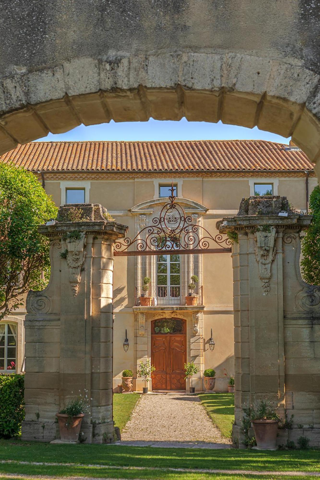 Chateau Talaud Loriol-du-Comtat Luaran gambar