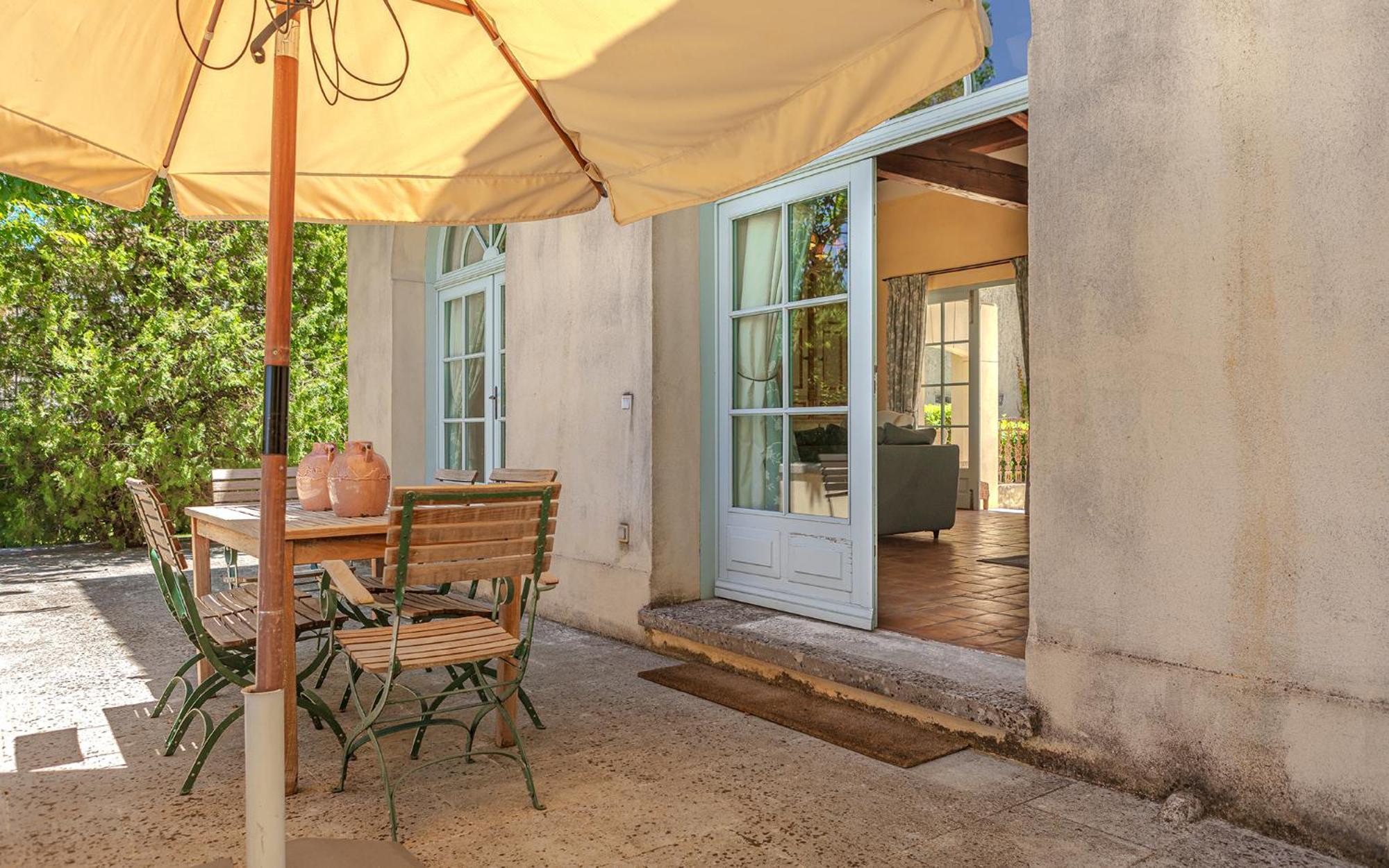 Chateau Talaud Loriol-du-Comtat Bilik gambar