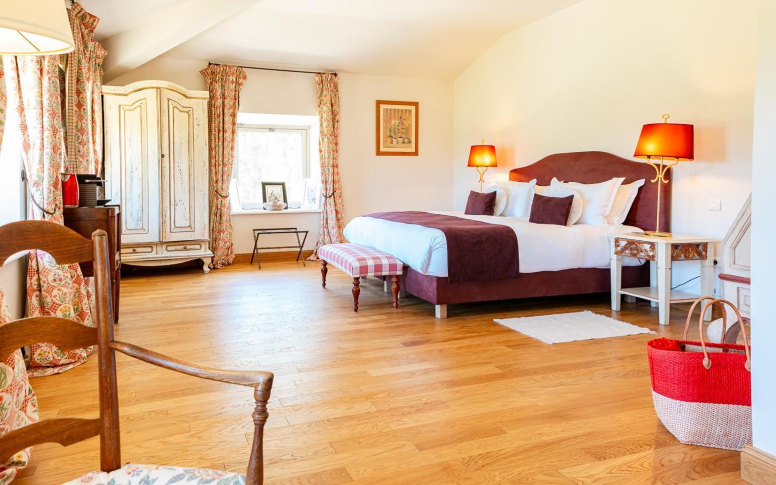 Chateau Talaud Loriol-du-Comtat Bilik gambar